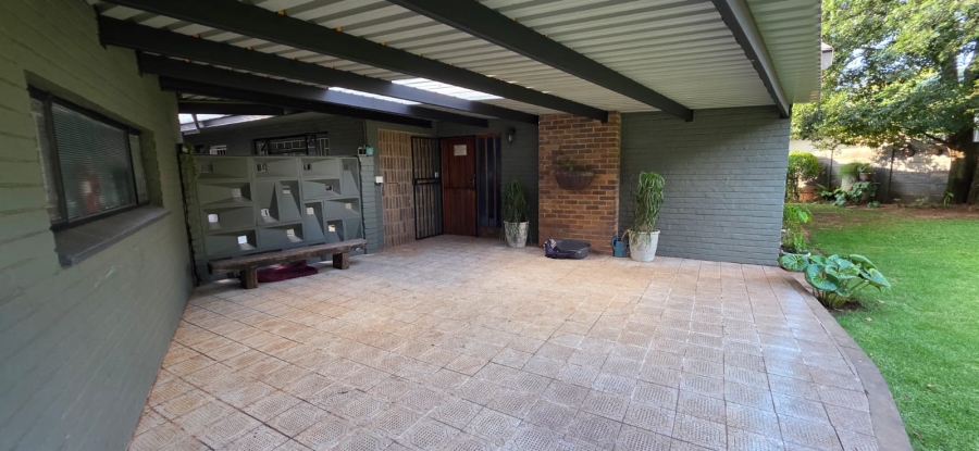 3 Bedroom Property for Sale in Flamwood North West